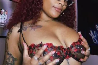 Onlyfans Creator @ Honeyycaake... - Image 1